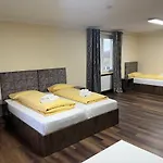 M&m - Hotel 3*