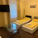 M&m - Hotel
